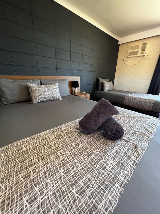 Hospitality Port Hedland Motell Exteriör bild
