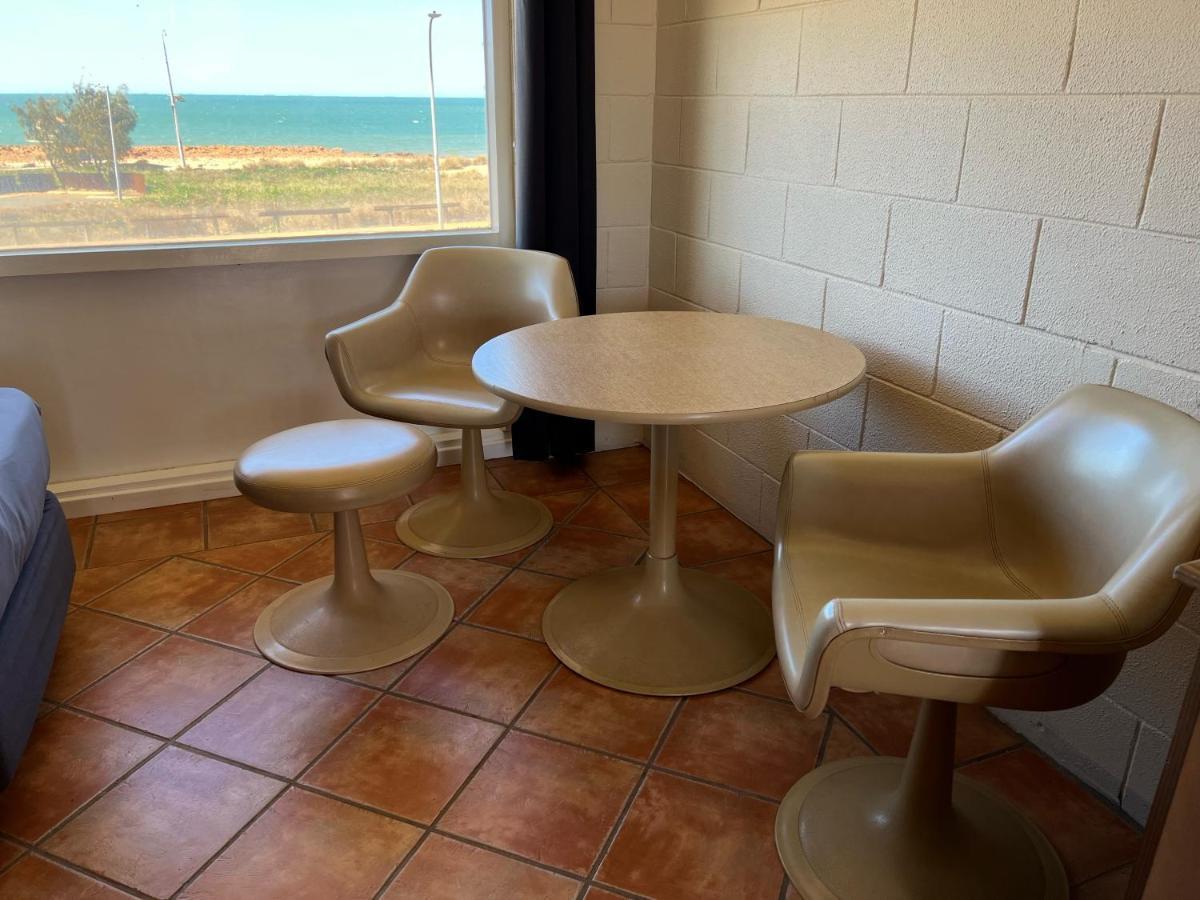 Hospitality Port Hedland Motell Exteriör bild