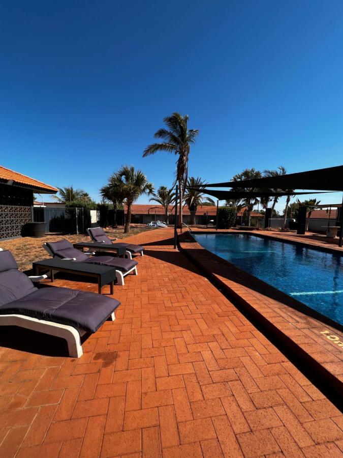 Hospitality Port Hedland Motell Exteriör bild